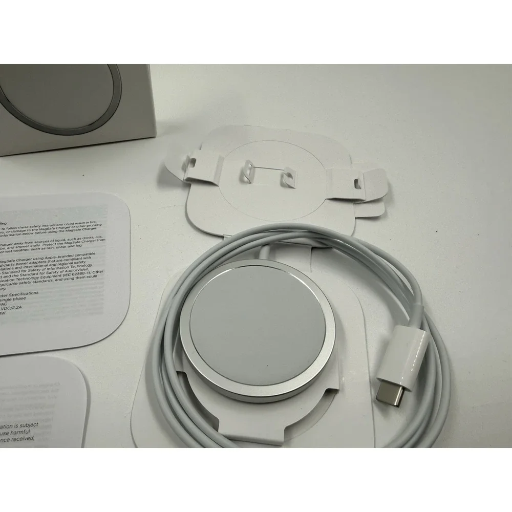 Apple Magsafe Charger Wireless Charger With‎ Fast Charging Capability